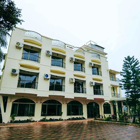 Treebo Reveniir Resort Lonavala Exterior photo